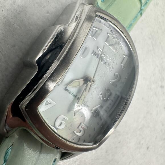 Invicta Lupah Womens Watch 29mm Tank Style MOP Dial Green Leather New Battery - Picture 5 of 13